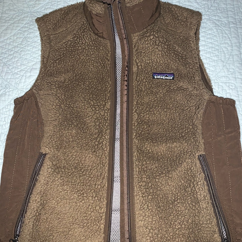 Patagonia vest. Brown. Woman’s medium.